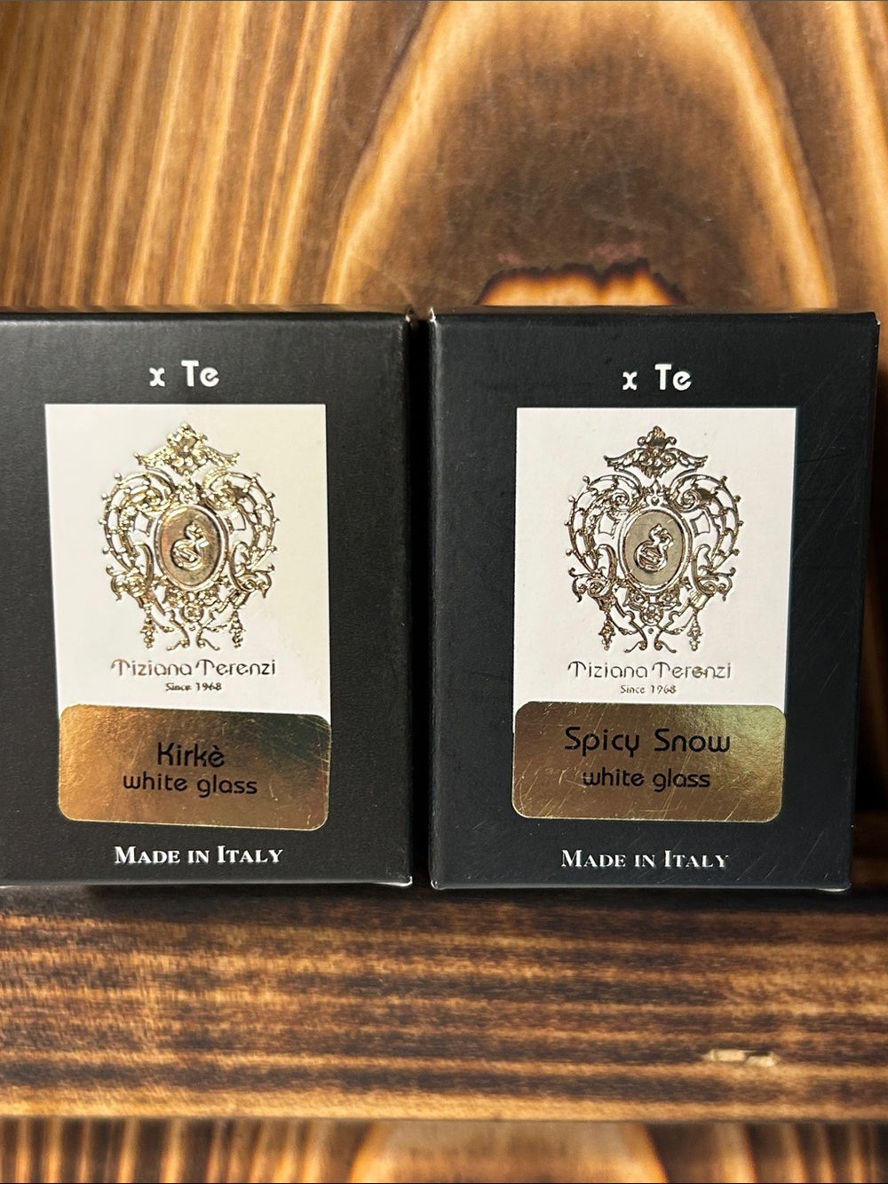 Tiziana Terenzi White Glass Candle — Gold & Black Packaging